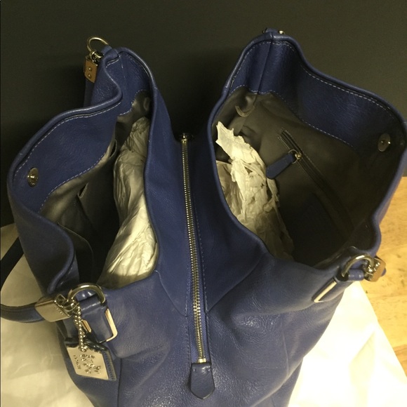 Coach Edie Bag - Picture 3 of 8